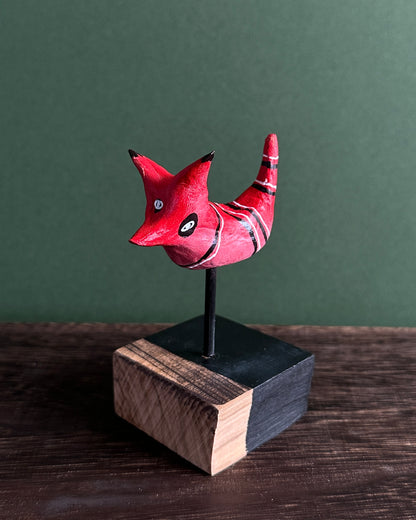 Fox-eared prawn wren