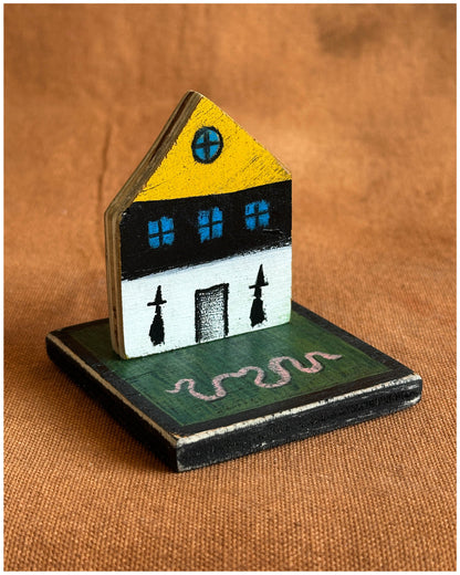 Tiny witch house