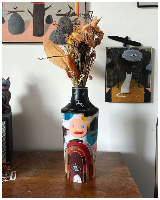A Vase To Keep Dead Flowers Alive 1
